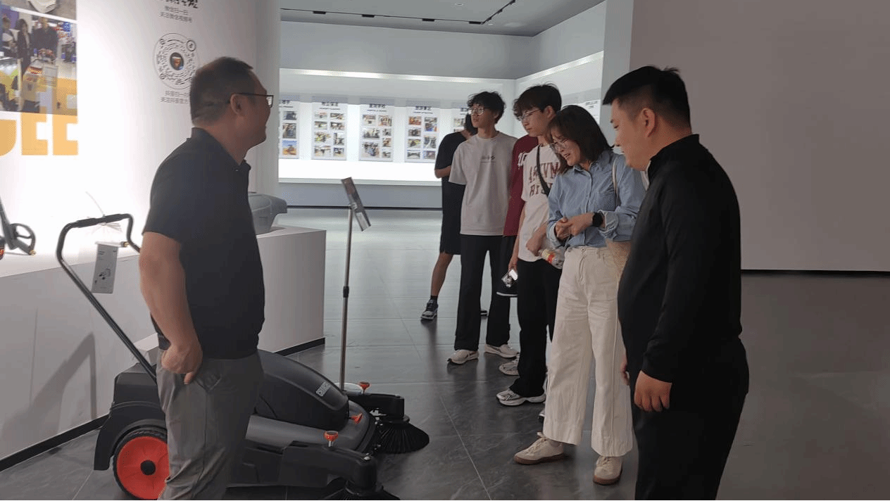 商學(xué)院 探尋紅色文化，開拓企業(yè)資源——定遠(yuǎn)篇 網(wǎng)絡(luò)技術(shù)服務(wù)