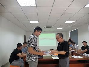 嘉興市蠶桑學(xué)會(huì)與烏茲別克斯坦技術(shù)人員共織絲綢合作新紐帶